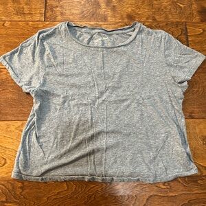 NWT Universal Thread Heather Gray Short Sleeve Tee